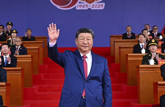 西藏自治區成立60周年慶祝大會(huì )隆重舉行 習近平出席大會(huì )